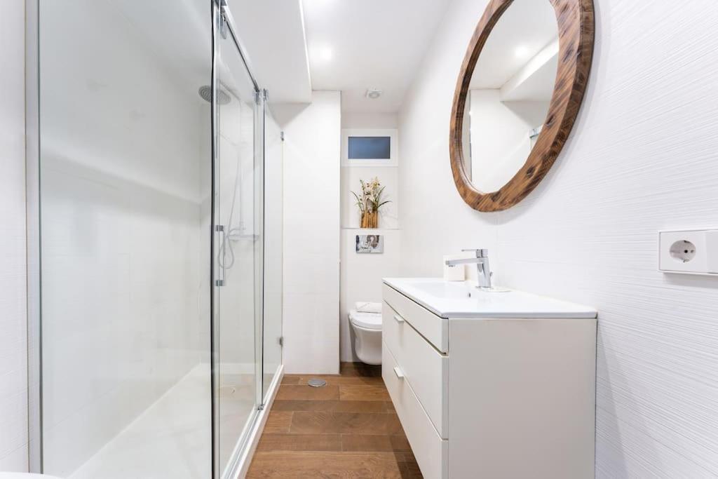Super Central Malaga Flat With Terrace And Free Parking Exterior foto